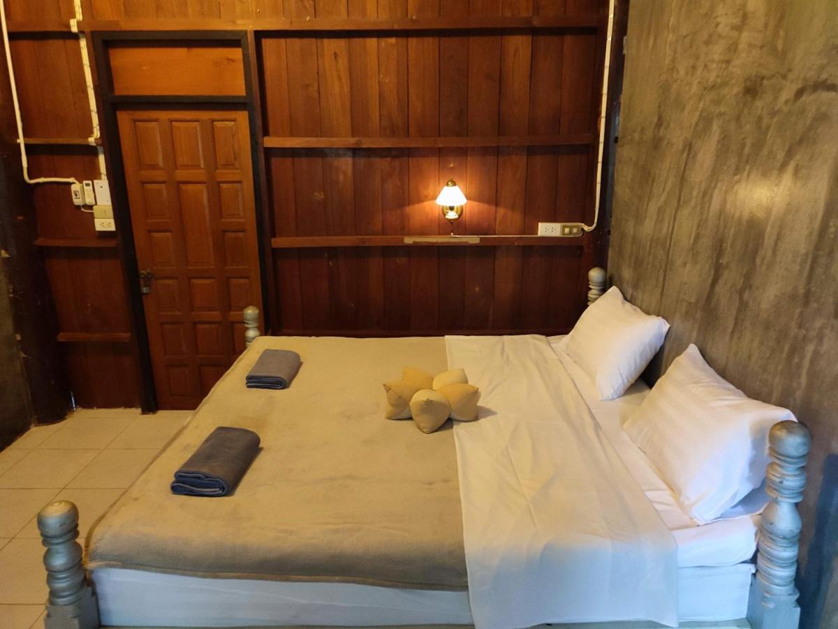 Kwanlah Homestay Mae Chaem Esterno foto