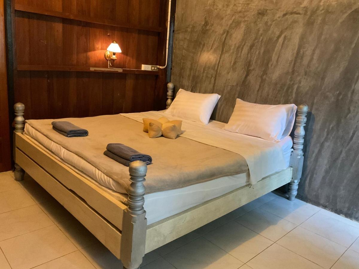 Kwanlah Homestay Mae Chaem Esterno foto