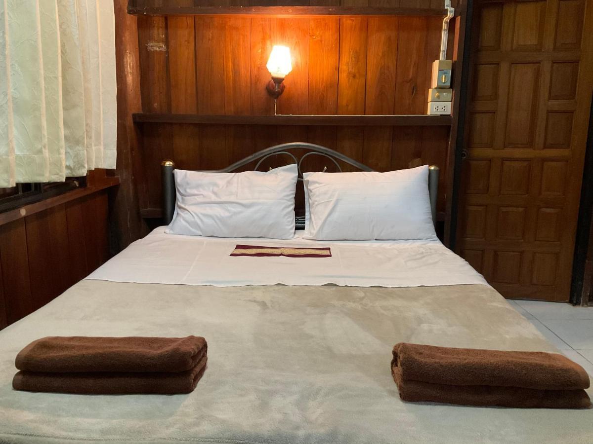 Kwanlah Homestay Mae Chaem Esterno foto